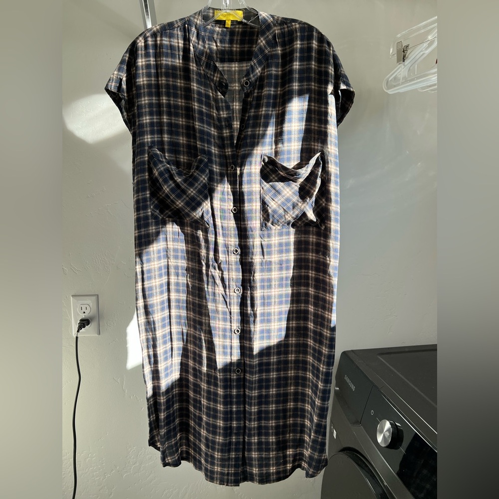 Sleeveless navy plaid Midi dress.  Very thin almost sheer.  Size Large.